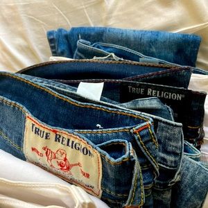 True religion jeans in great condition ( Moving Tmr Need gone Asap )